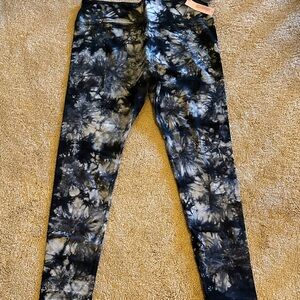 NWT Wild Fable Tie-Dye Leggings